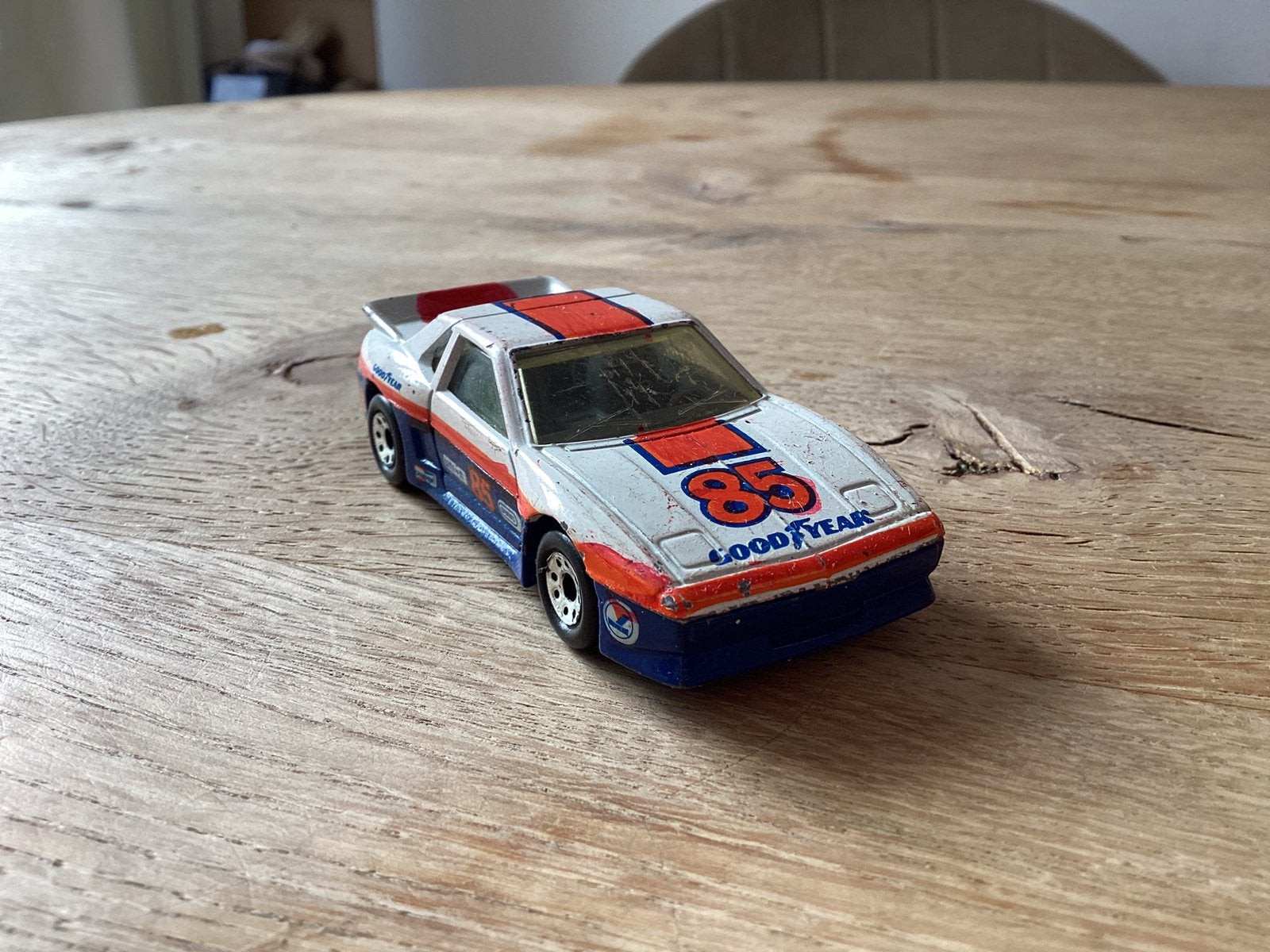 Matchbox Pontiac Fiero Goodyear #85 (1985) – Made in Macau, Ophalen of Verzenden, Gebruikt, Auto