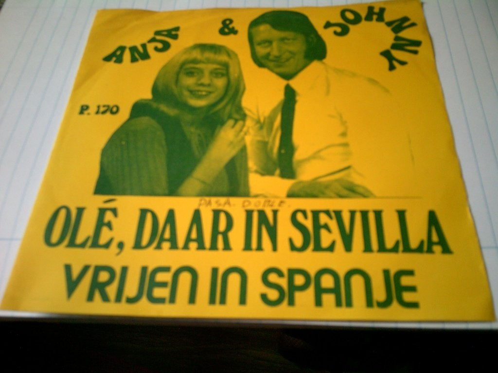 ANJA EN JOHNNY OLE , DAAR IN SEVILLA - VRIJEN IN SPANJE, 7 inch, Ophalen of Verzenden, Levenslied of Smartlap, 1970 - 1979