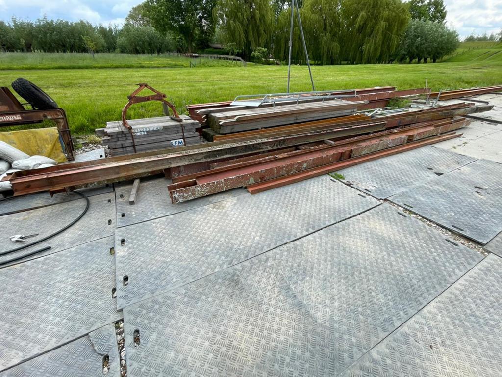 Stalen balken, Doe-het-zelf en Verbouw, Metalen, Ophalen, Gebruikt