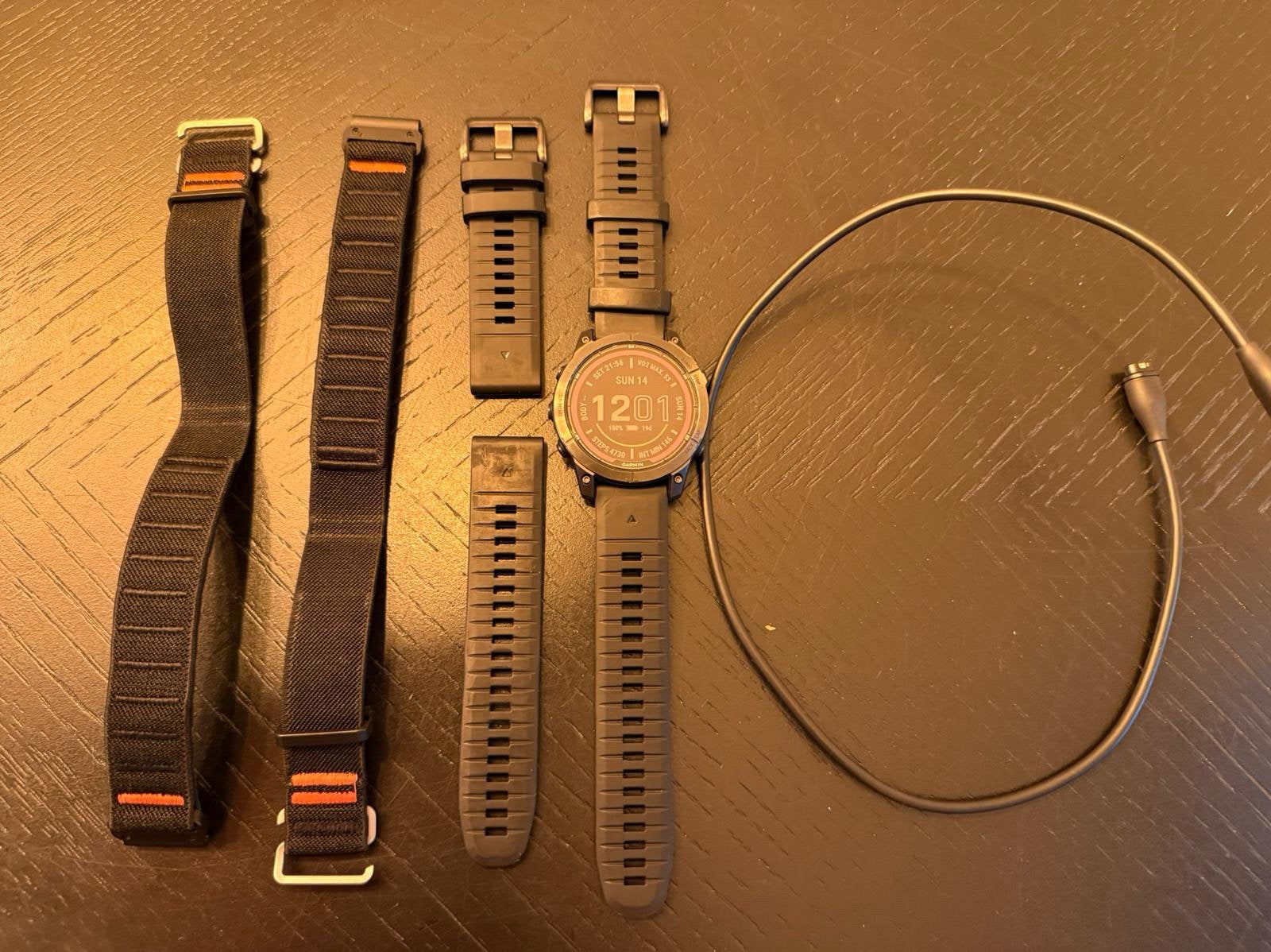 Garmin Fenix 7 pro Sapphire Solar, Sieraden, Tassen en Uiterlijk, Sporthorloges, Ophalen, Zo goed als nieuw, Zwart, Android
