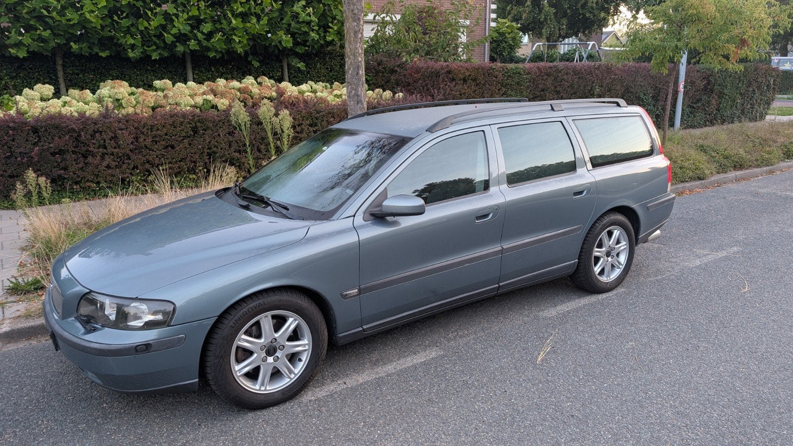 Volvo V70 2.5 T AUT 245 pk bj 2003 Groen, 1566 kg, 1800 kg, Zwart, Leder en Stof