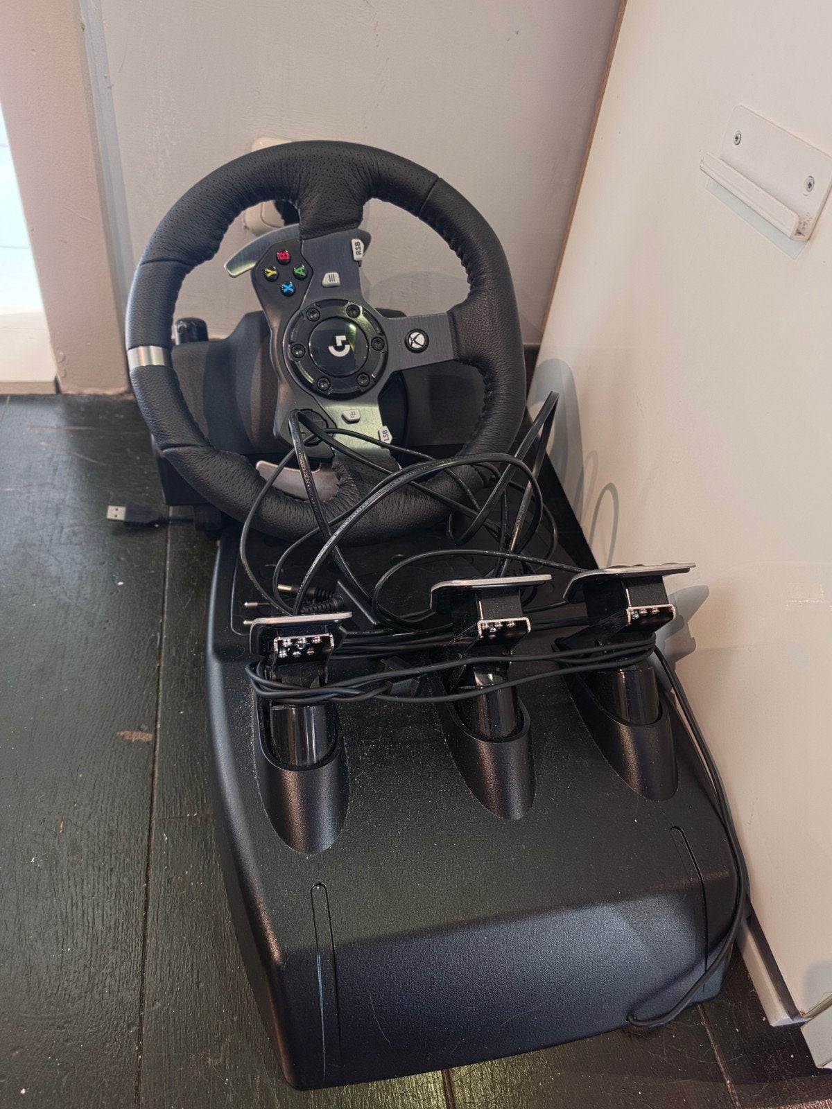 Logitech G23 Racestuur en Pedalen - Zo goed als nieuw, Ophalen, Zo goed als nieuw
