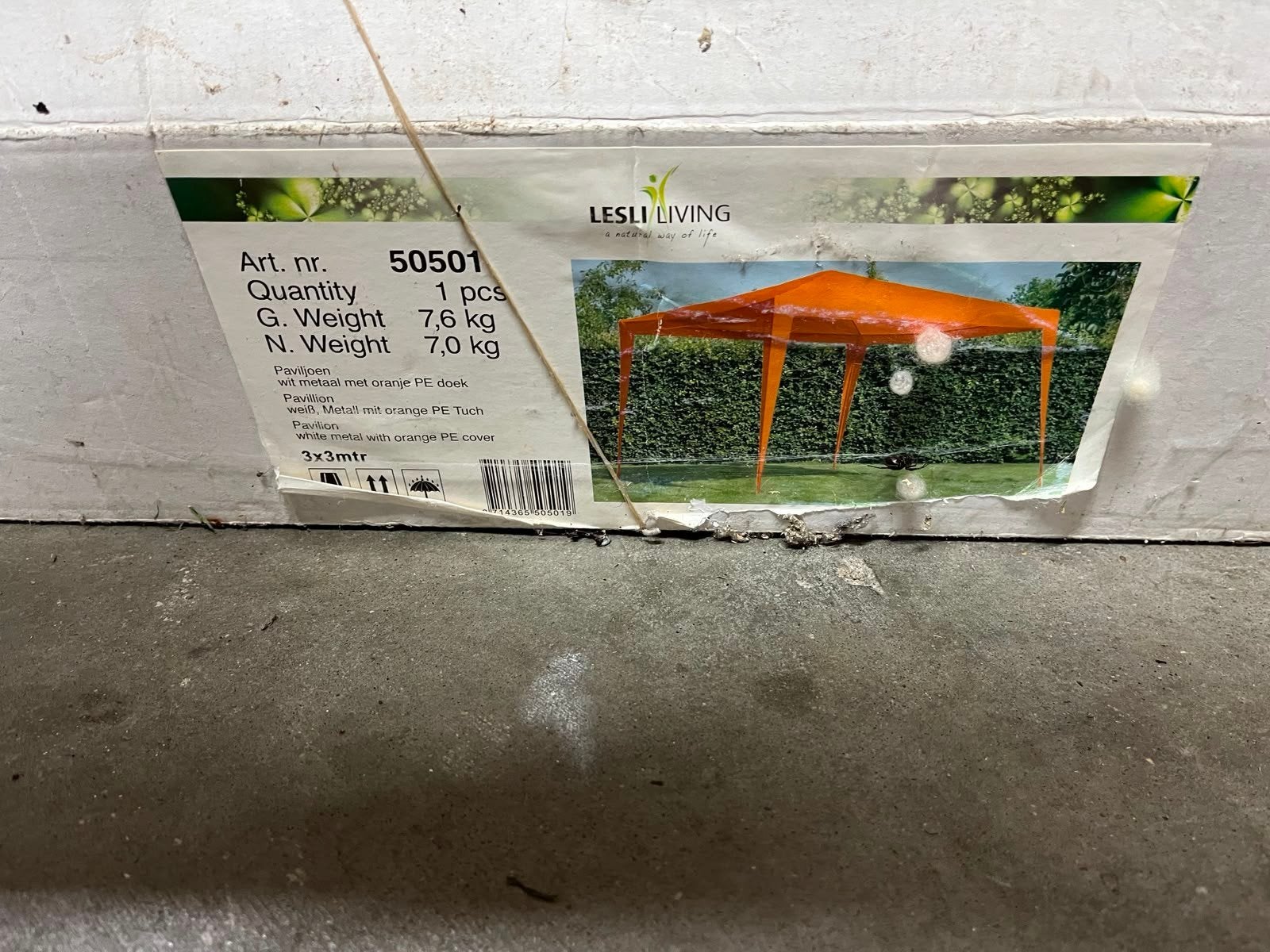 Oranje partytent, Ophalen, Gebruikt, Zwenksproeier