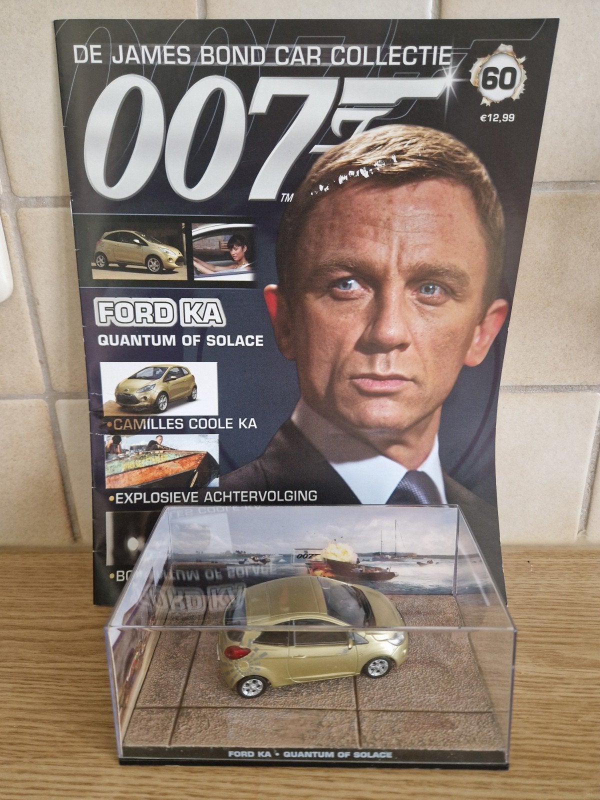 James bond Ford ka Quantum of solace boekje, Ophalen of Verzenden, Zo goed als nieuw, Auto, Overige merken