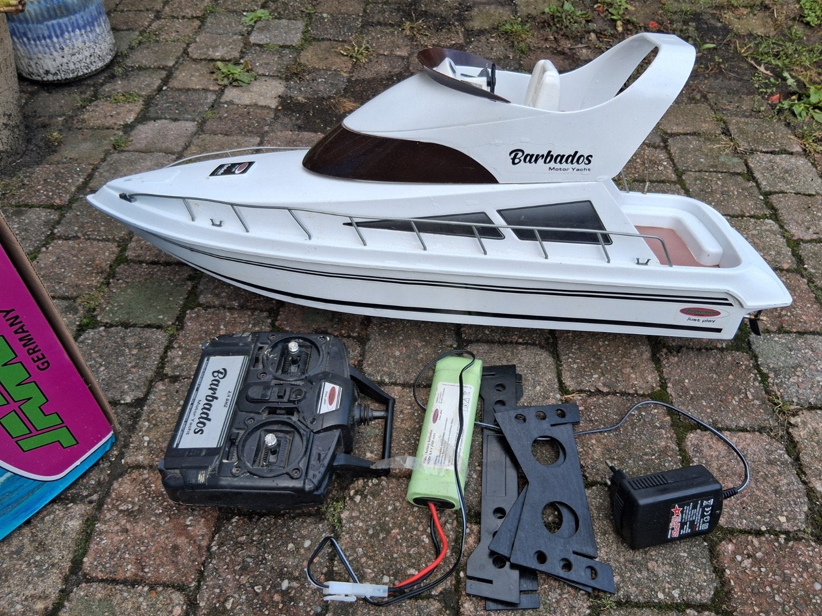 Bestuurbare boot Barbados Motor Yacht met afmetingen, Ophalen