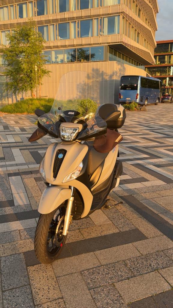 Piaggio Medley 125, Ophalen, Zo goed als nieuw, Benzine, Piaggio
