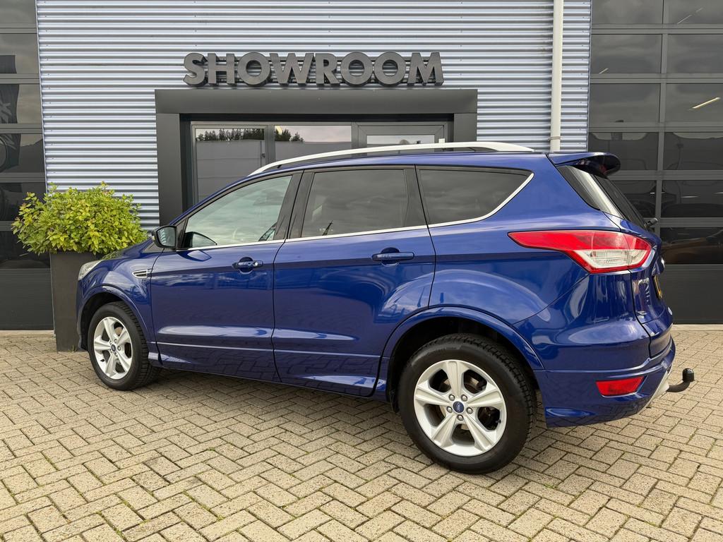Ford Kuga 1.5 Titanium Plus Trekhaak|Dodehoek|Electrische St, Auto's, Euro 6, 4 cilinders, Blauw, Leder en Stof
