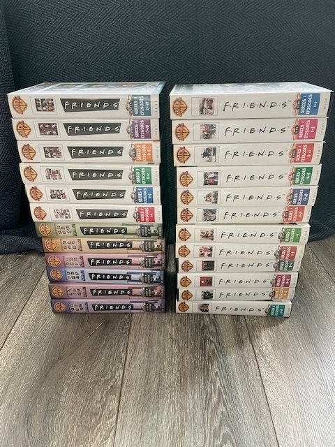 Friends VHS serie 1 t/m 4, Cd's en Dvd's, Engels, Alle leeftijden, Boxset, Ophalen of Verzenden