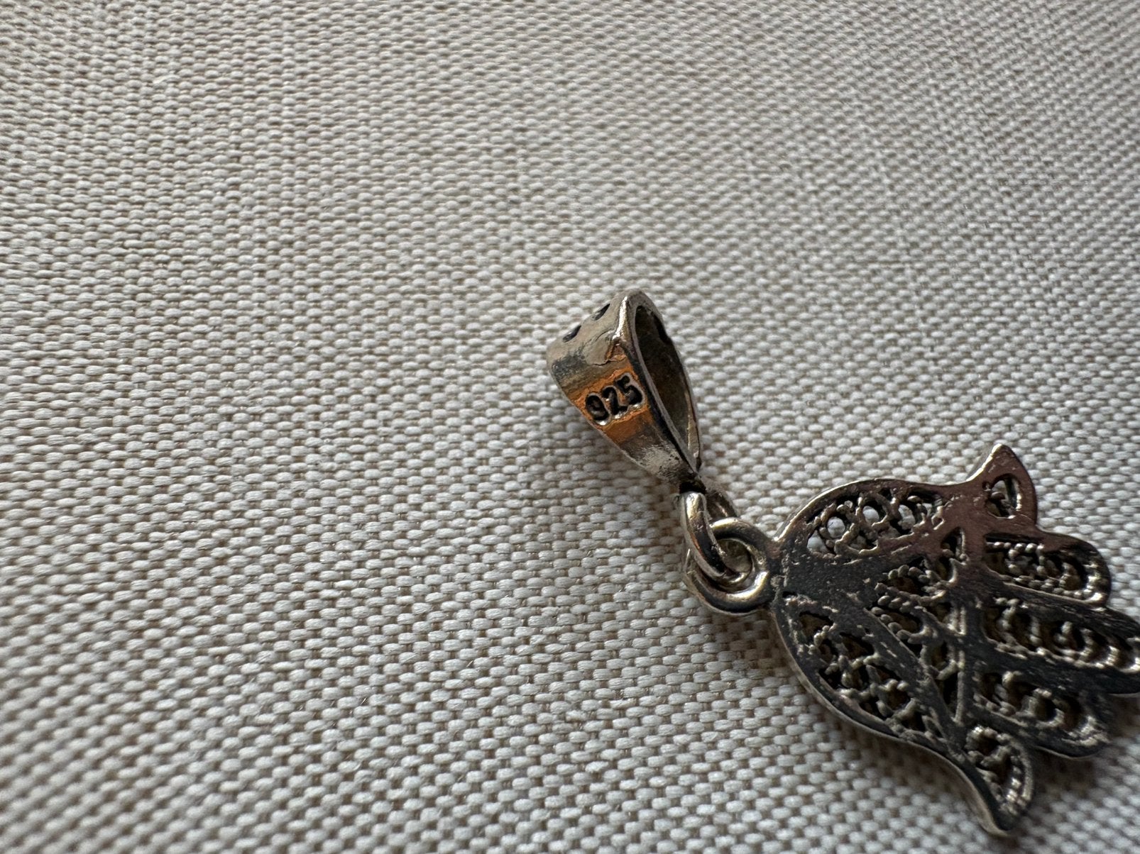 Zilveren bedeltje met zilvermerk, Ophalen of Verzenden, Zo goed als nieuw, Zilver, Overige merken