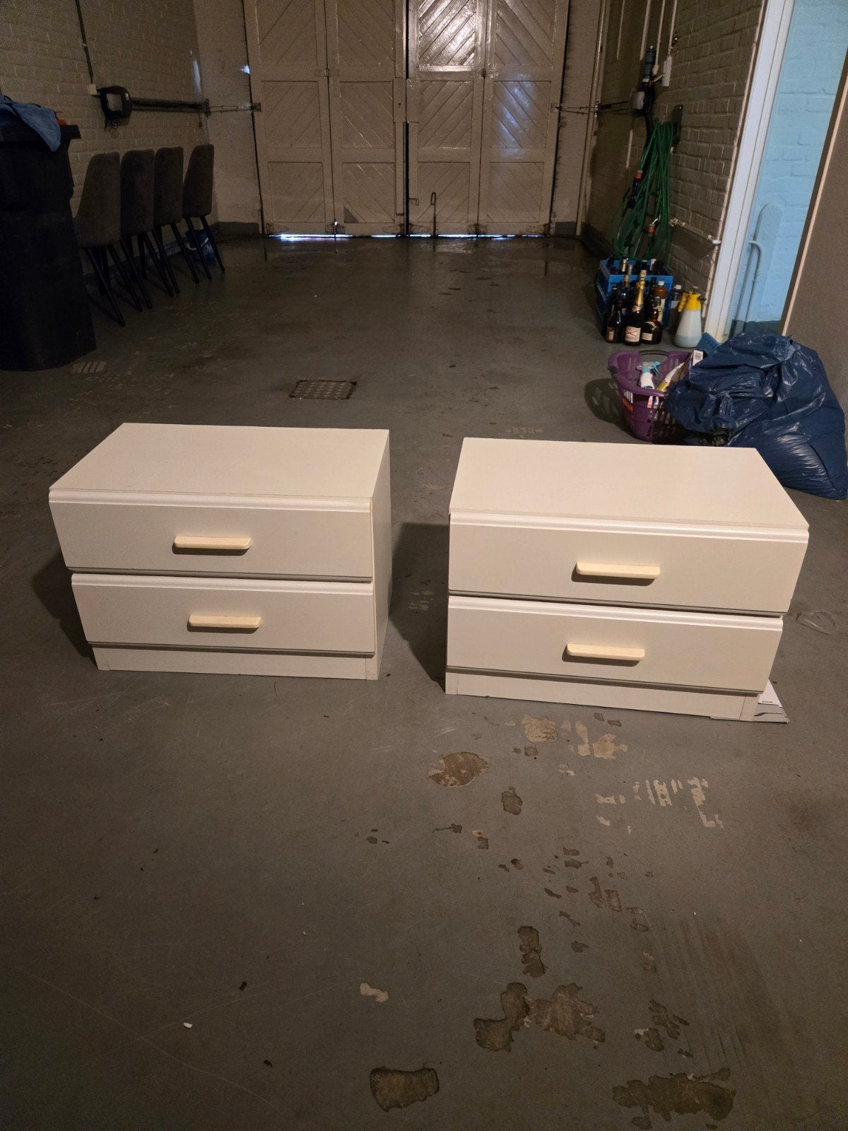 2 maal kastje, Ophalen, Minder dan 45 cm