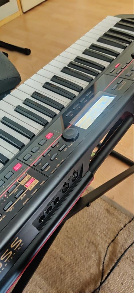 Korg Kross Te Koop (ZGAN), 61 toetsen, Korg, Midi-aansluiting, Ophalen of Verzenden