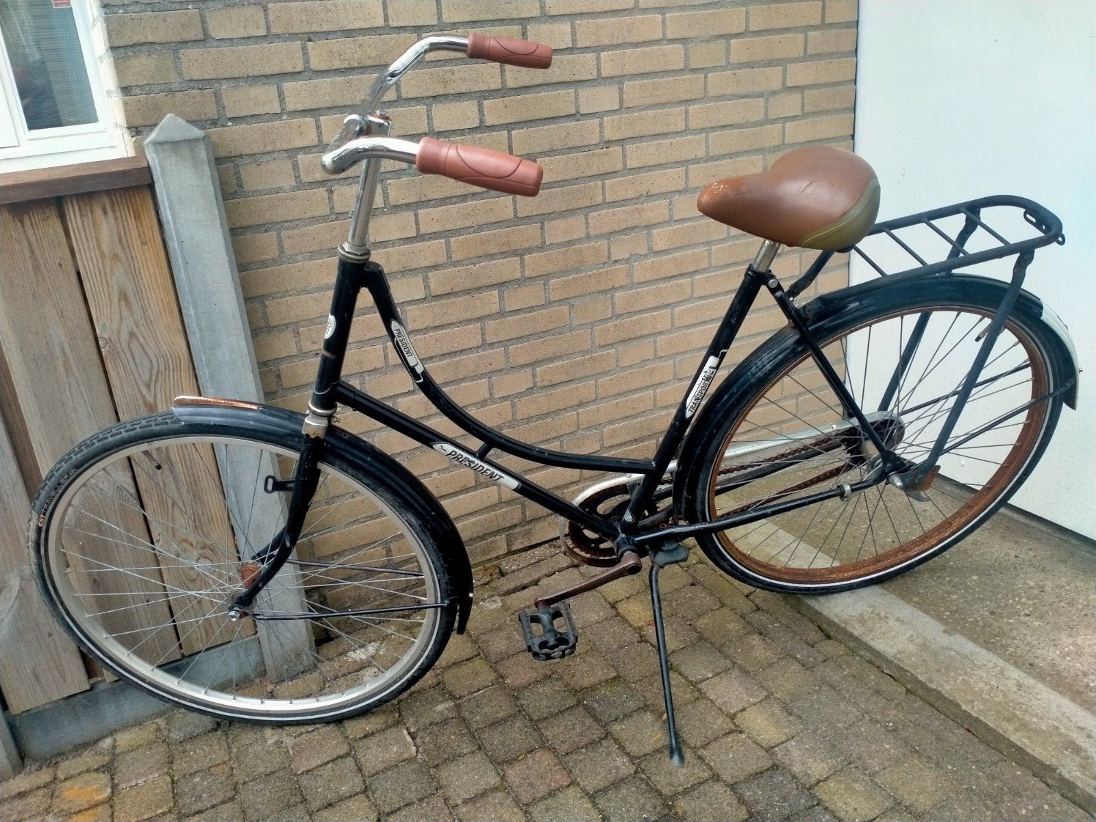 Damesfiets opknapper 28 inch met terugtraprem, Fietsen en Brommers, Ophalen, Gebruikt, Terugtraprem