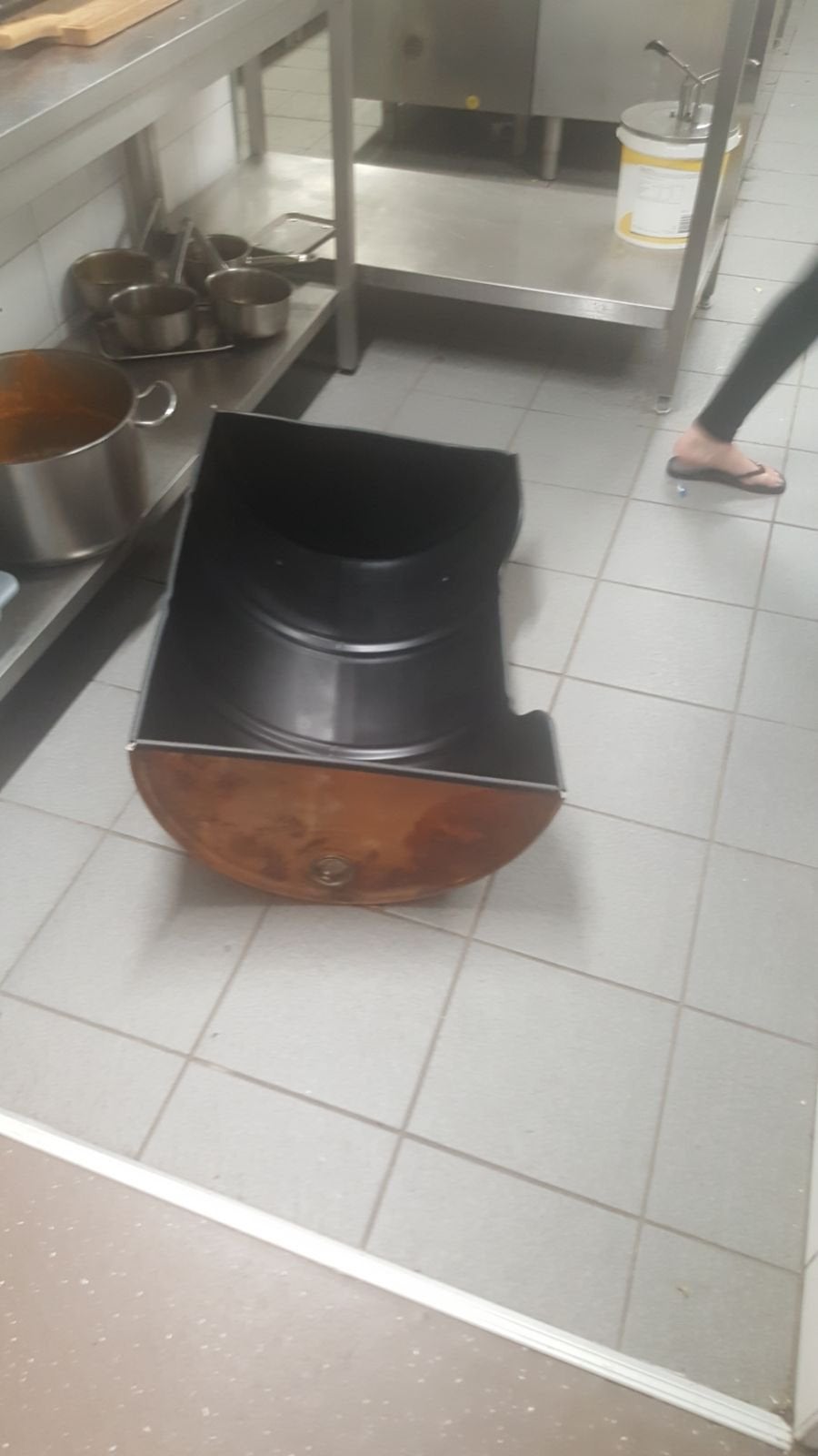 Te koop industriële honden mand olievat, Ophalen, Zo goed als nieuw, Overige