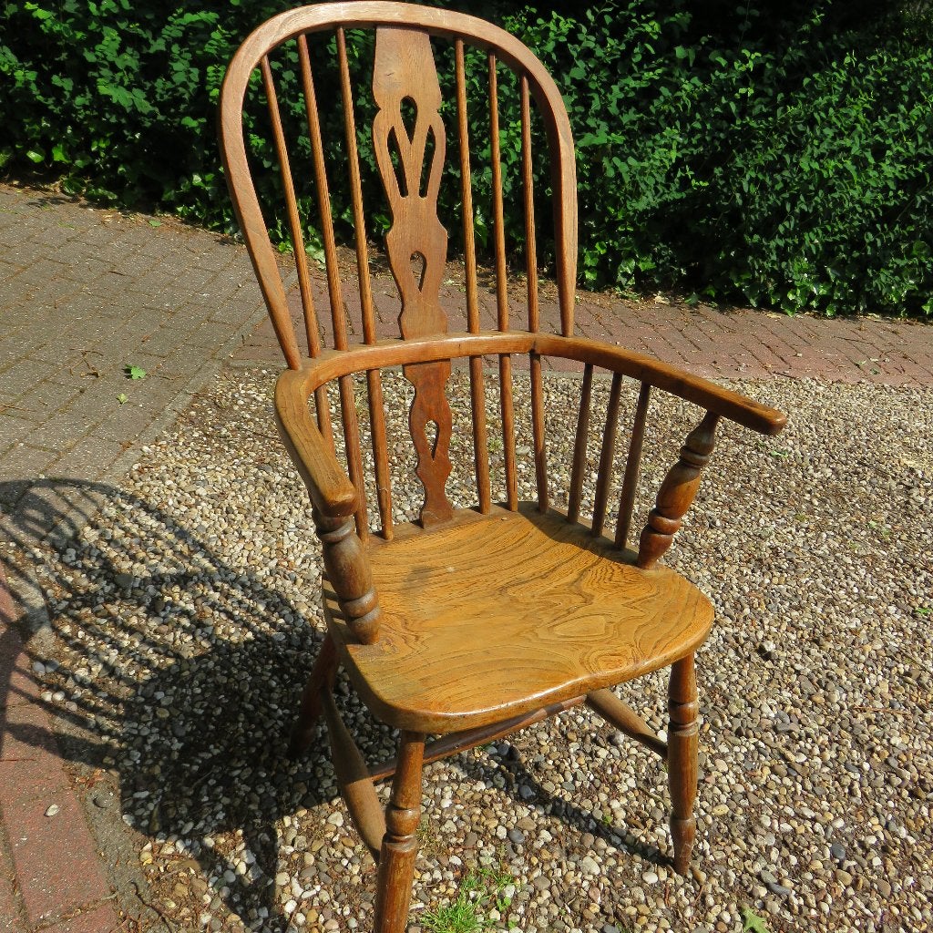 Oude Antieke Engelse grote Massief houten Windsor stoel., Antiek en Kunst, Antiek | Meubels | Stoelen en Banken, Ophalen