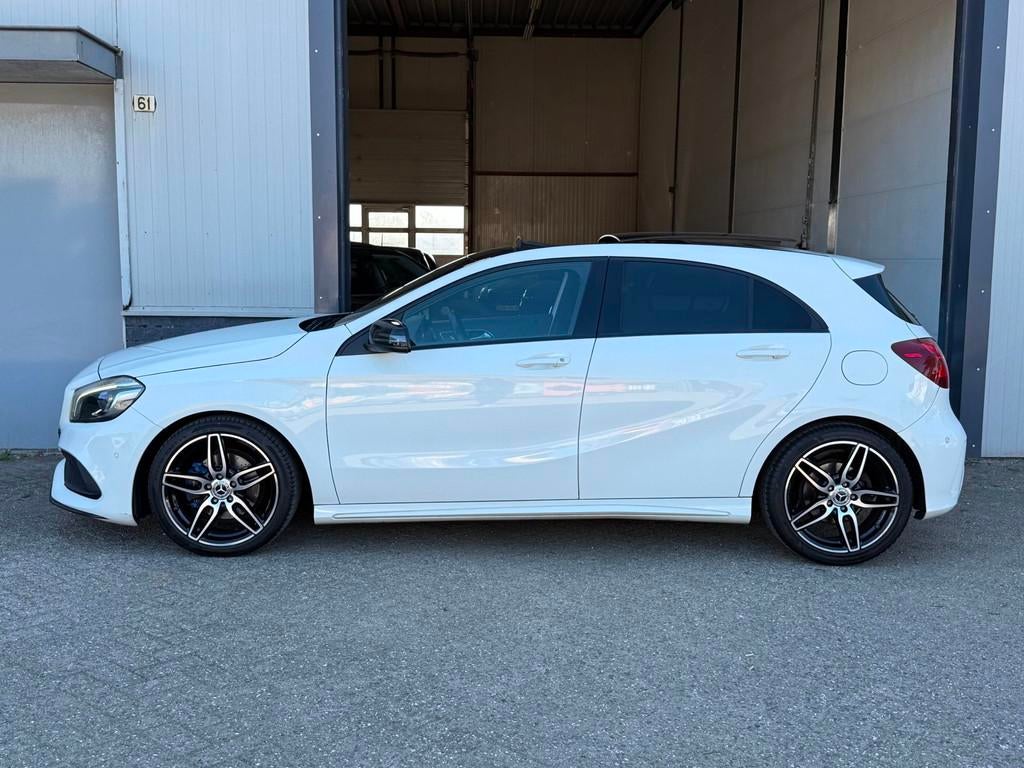 Mercedes-Benz A-klasse 180 AMG Automaat Pano|Sfeerverlichtin, Gebruikt, 4 cilinders, 1595 cc, 19 km/l