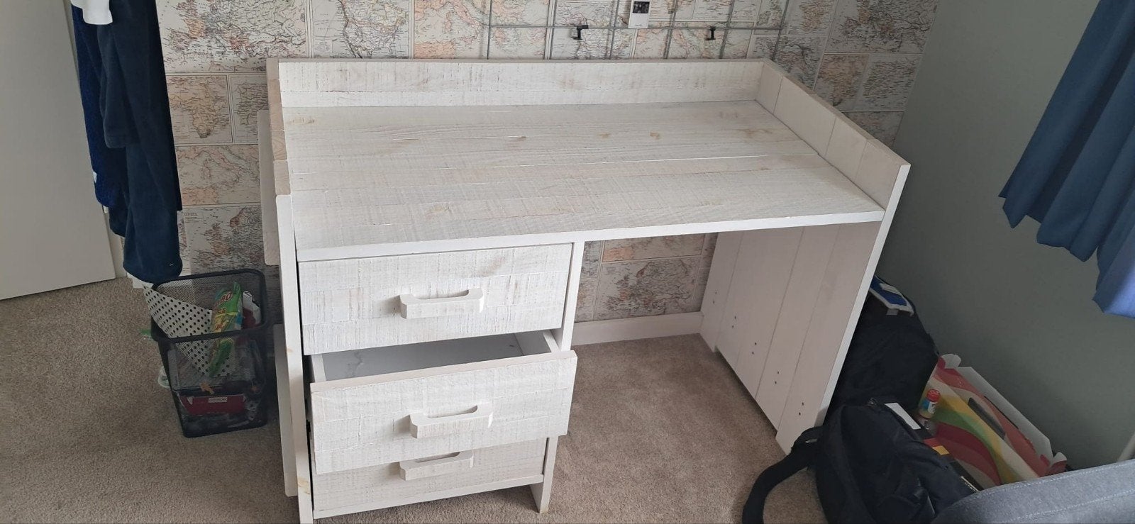 Gratis Tiener bureau, Ophalen, Gebruikt, Eenpersoons