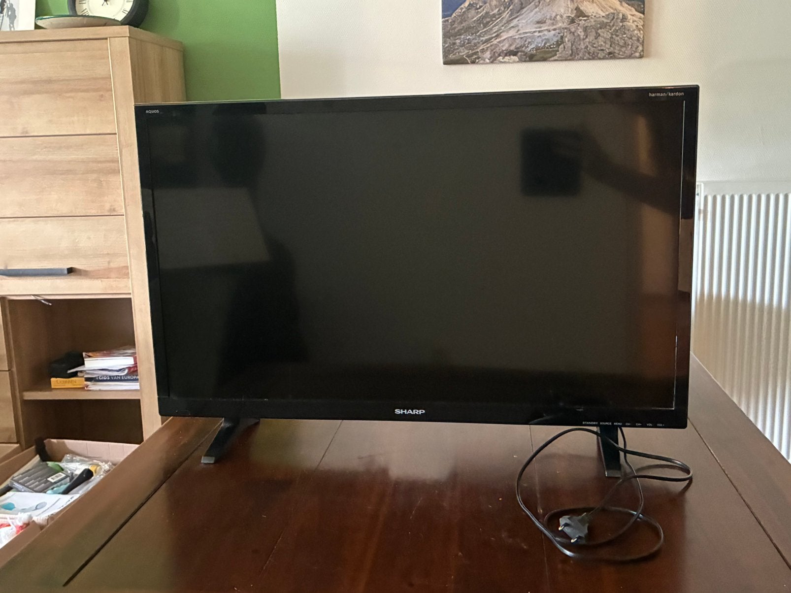 32 inch tv Sharp, Audio, Tv en Foto, Televisies, Ophalen, Zo goed als nieuw, 50 Hz, Sharp