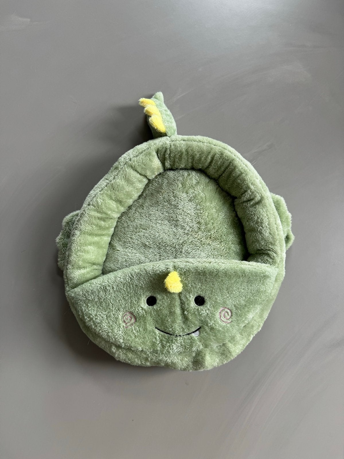 Schattige Groene katten / honden mand Dino, Dieren en Toebehoren, Katten-accessoires, Ophalen of Verzenden, Zo goed als nieuw
