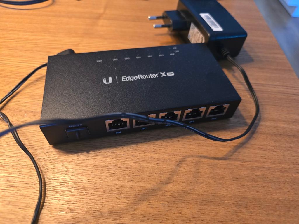 Ubiquiti EdgeRouter X SFP - Krachtige Router met SFP, Computers en Software, Ophalen, Gebruikt, Router, Ubiquiti
