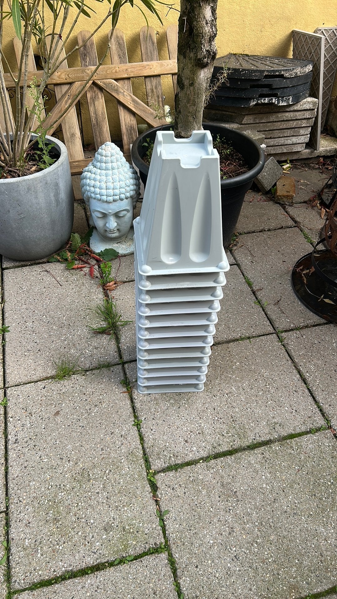 Bedklossen/ meubelverhogers 6 stuks beschikbaar, Ophalen of Verzenden, Zo goed als nieuw