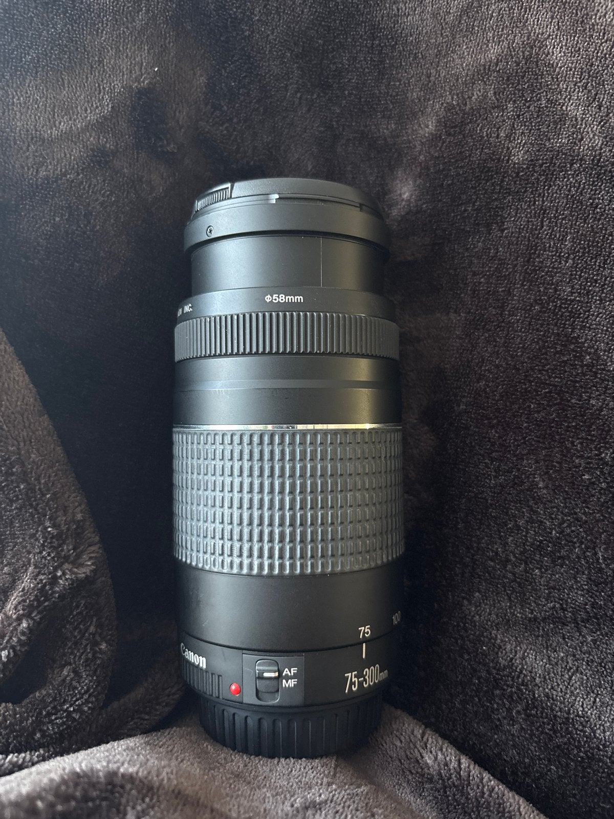 Canon EF 75-300mm lens - Zo goed als nieuw, Canon, Autofocus, Zo goed als nieuw, Canon EF