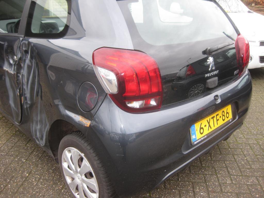 achter bumper , rechter deur  ,spatbord ,peugeot 108, Ophalen of Verzenden, Achter, Peugeot, Bumper