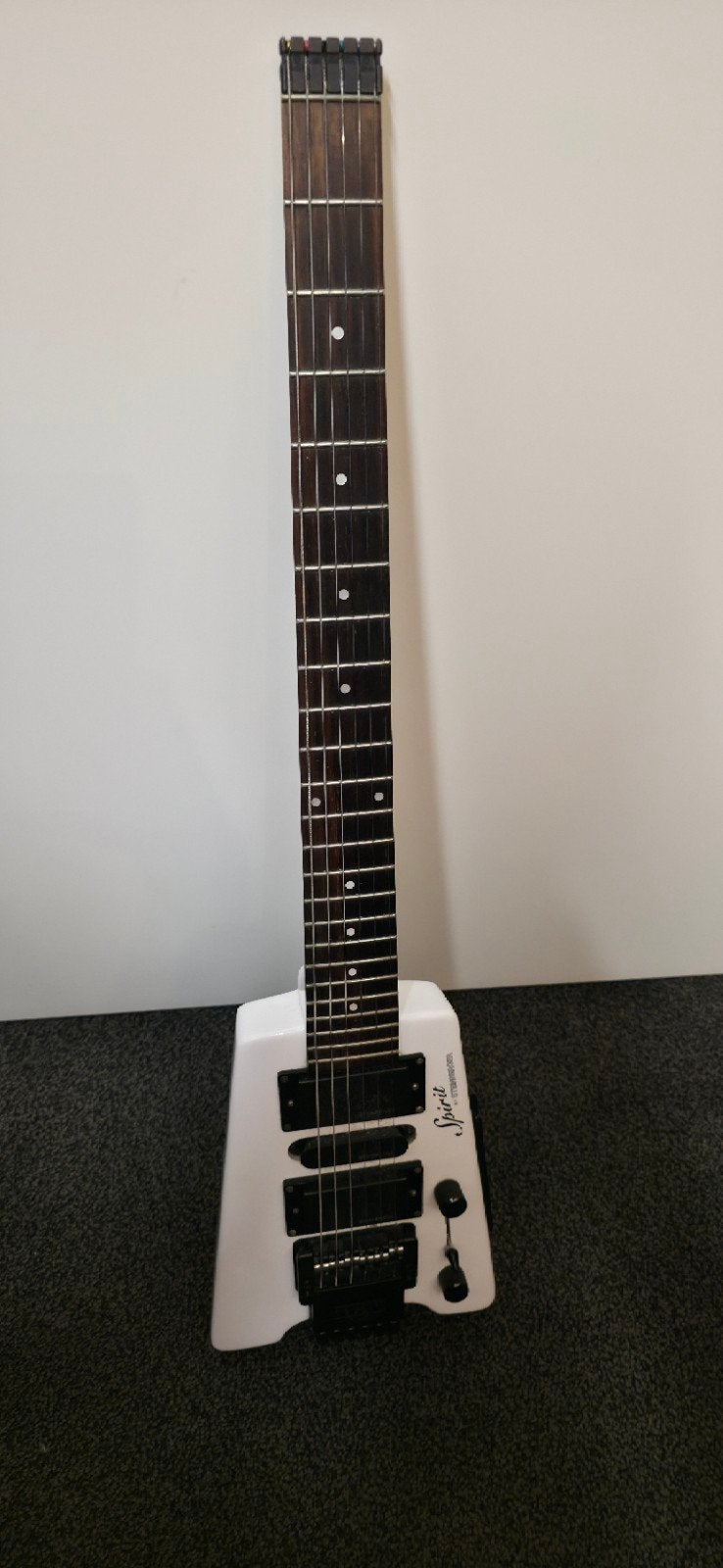 Steinberger Spirit Headless Gitaar Wit met Gigbag, Muziek en Instrumenten, Snaarinstrumenten | Gitaren | Elektrisch, Ophalen, Zo goed als nieuw