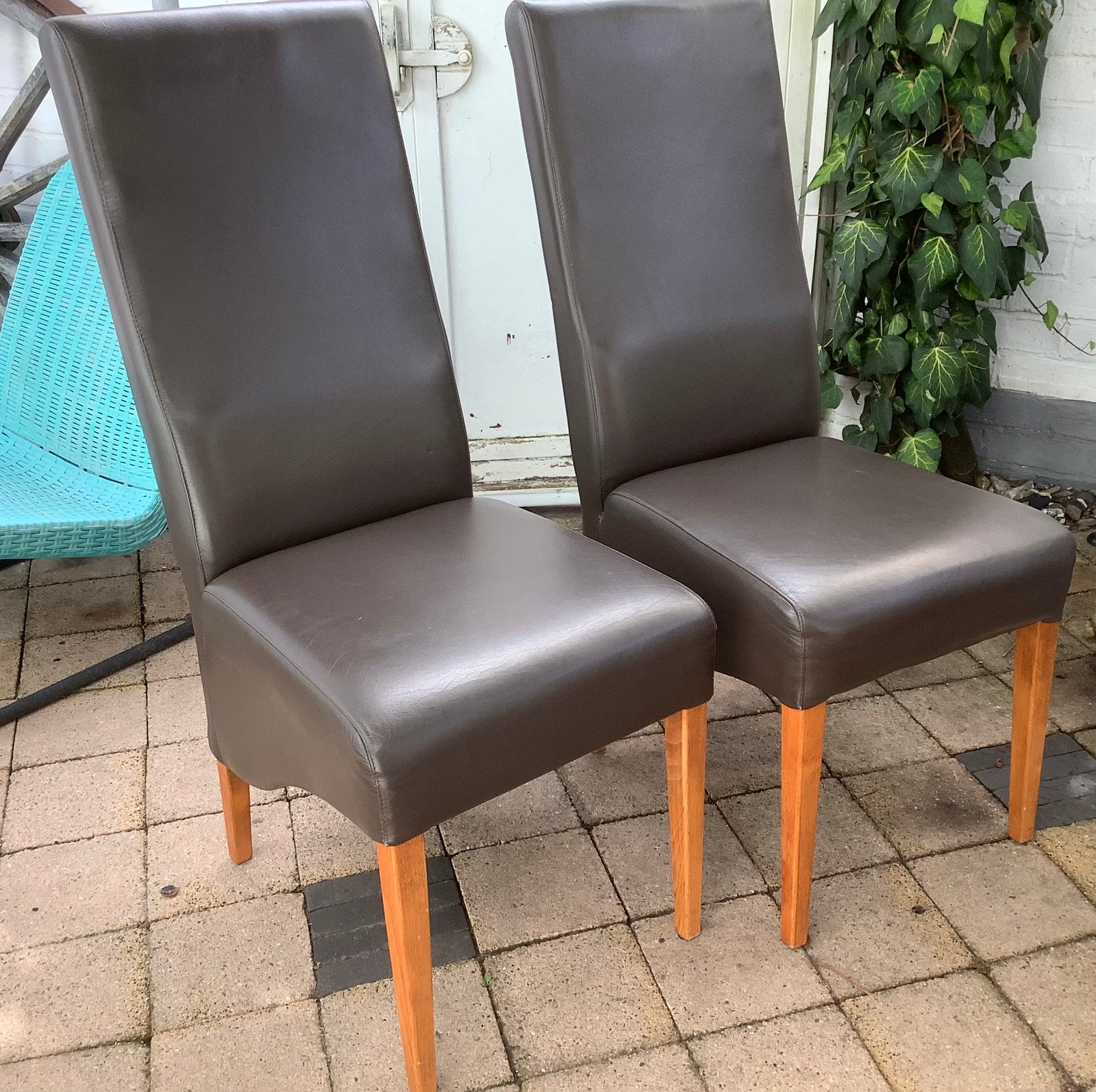 2 eetkamerstoelen., Huis en Inrichting, Stoelen, Ophalen, Zo goed als nieuw, Bruin, Twee