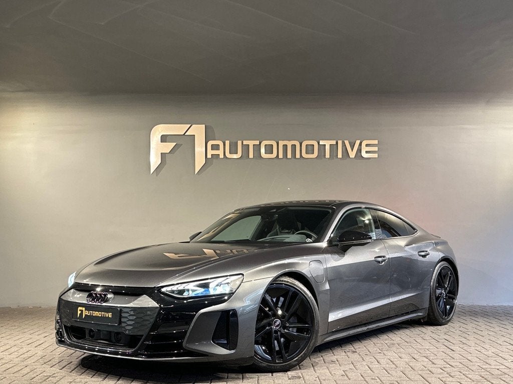 Audi E-tron GT RS 93 kWh Pano|HuD|B&O|Keyless|Luchtvering, Auto's, Audi, Gebruikt, Zwart, 598 pk, 93 kWh