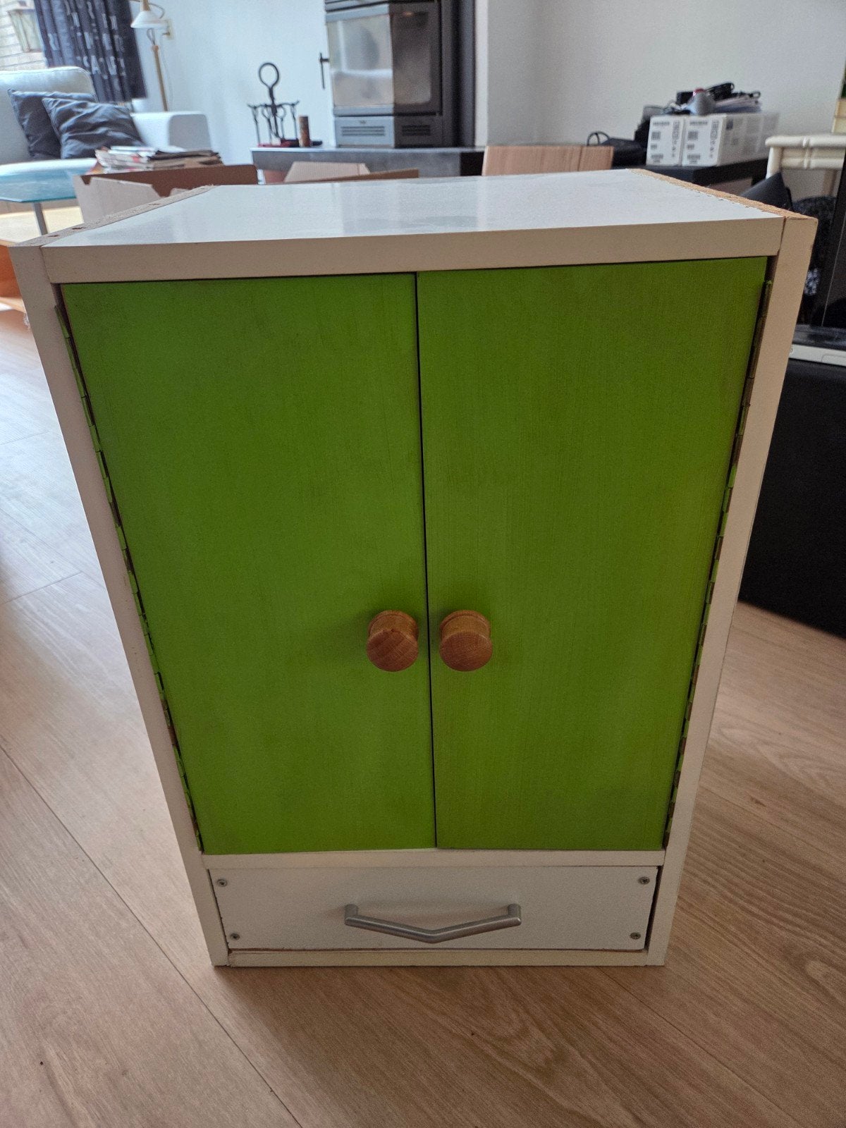 Zelfgebouwde poppenkledingkast, Ophalen, Zo goed als nieuw, Overige typen