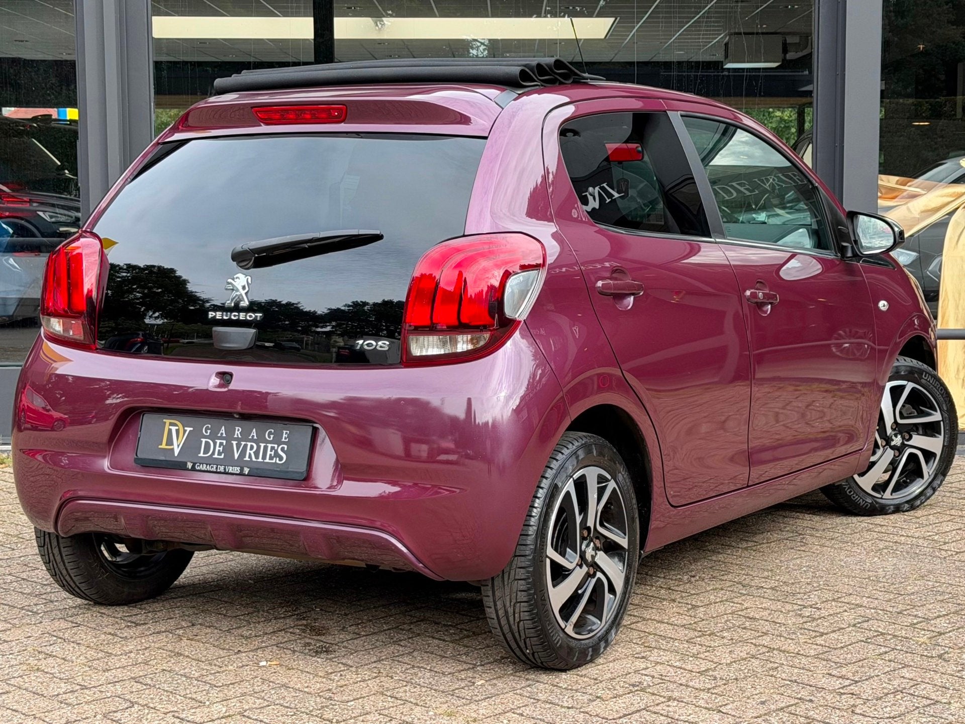 Peugeot 108 1.0 e-VTi GT-Line Cabrio Cruise Camera Climate G, Dealer onderhouden, Stof, Gebruikt, Zwart