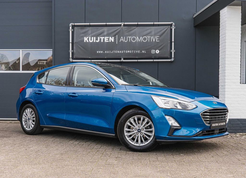 Ford Focus 1.0 EcoBoost Titanium / Pano / HUD / Winter pack!, Gebruikt, Blauw, Automatische klimaatregeling, Bedrijf
