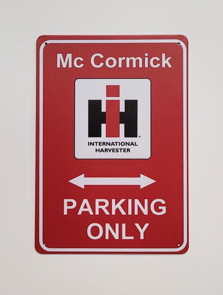 Mc Cormick parking only tractor reclamebord van metaal deco, Verzamelen, Merken en Reclamevoorwerpen, Reclamebord, Info@deconoord.nl