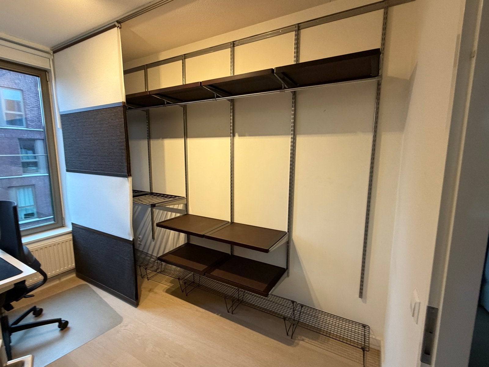 Elfa Modulair wandrek / inloopkast, Ophalen, Met plank(en), Gebruikt, 200 cm of meer