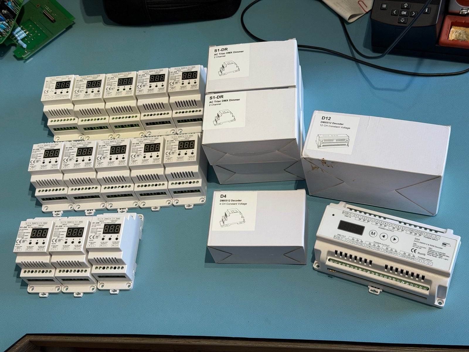 Diverse DMX decoders: dimmers en LEDstrip controllers, Muziek en Instrumenten, Ophalen of Verzenden, Gebruikt, Overige typen
