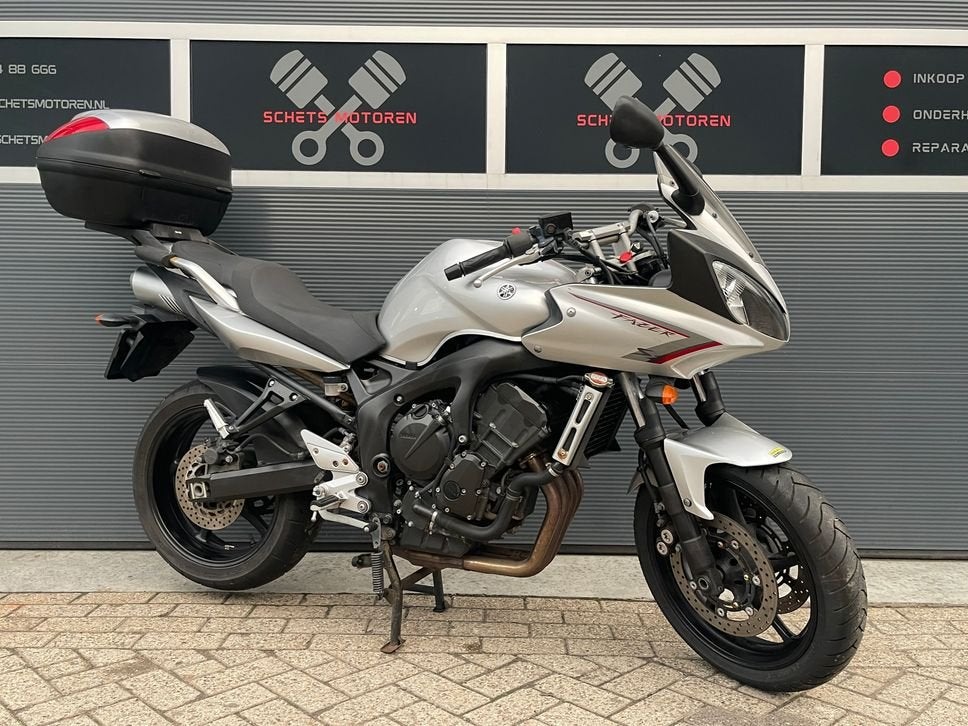 YAMAHA FZ 6 N FAZER | 2009 | 11.573 km | inruil aanbieding, 4 cilinders, Motorrijbewijs A, Bedrijf, Onbekend
