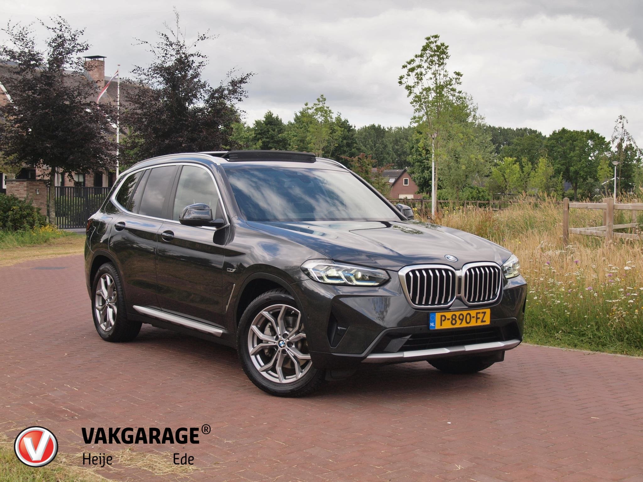 BMW X3 xDrive30e Business Edition Plus | Panoramadak | Head-, 1998 cc, Gebruikt, 4 cilinders, 2000 kg