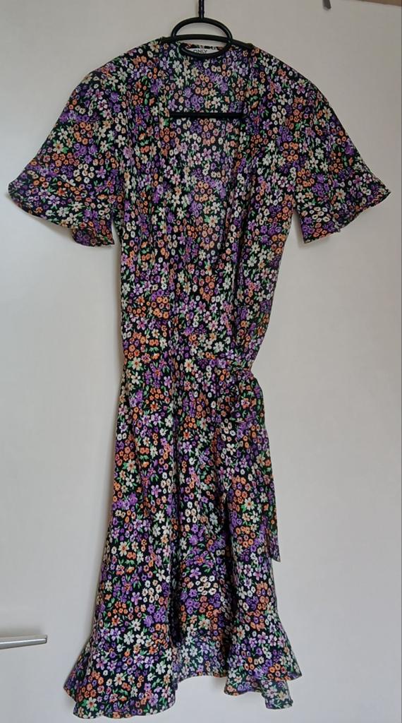 Zomerjurkje Only zwart met lila, oranje bloemetjes, Kleding | Dames, Only, Zwart, Ophalen of Verzenden, Zo goed als nieuw