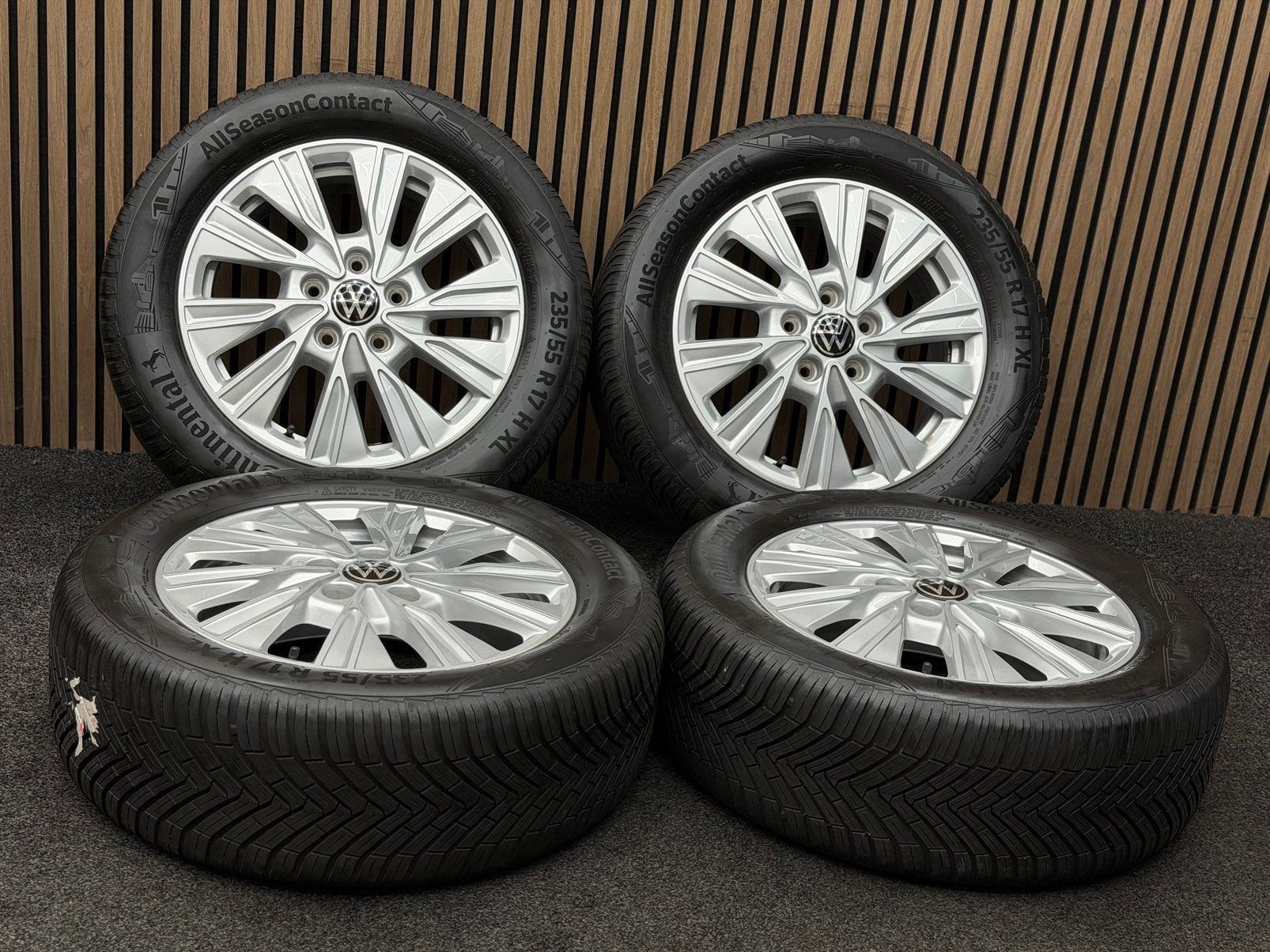 Originele 17 inch VW Transporter T7 Dundrod All Season BTW!, Auto-onderdelen, Ophalen, ., Banden en Velgen, 17 inch