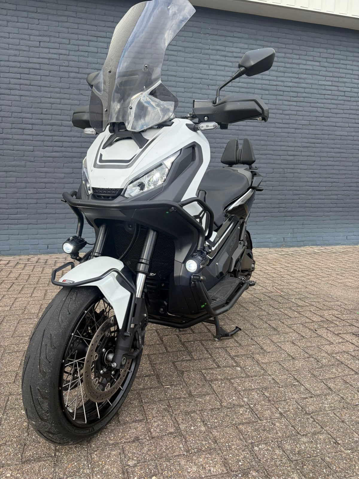 Honda X-ADV 750 - Avontuurlijke Scooter met Akrapovic, Gebruikt, Particulier, Meer dan 35 kW, Minimaal motorrijbewijs A2