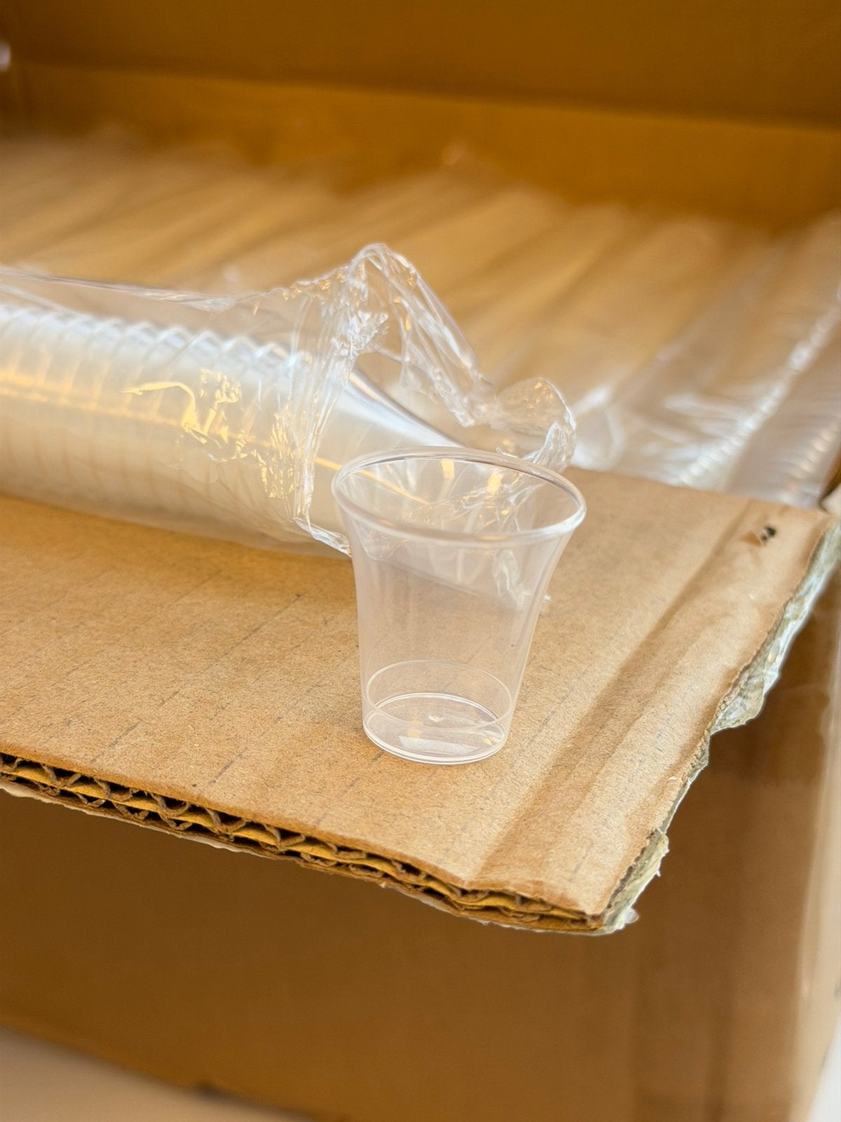 Partij 4000x Mini Plastic Bekertjes Transparant 30ml Nieuw, Nieuw, Ophalen of Verzenden, H, H