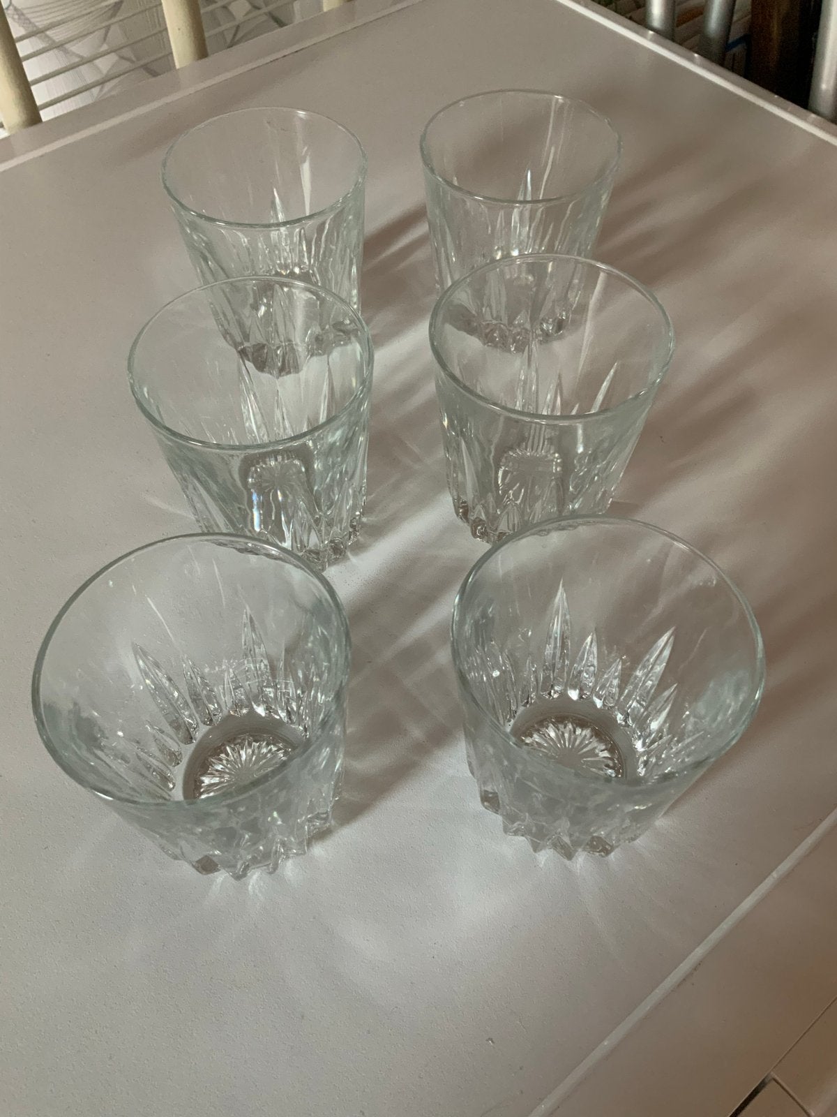 Set van 6 glazen met geslepen patroon, Ophalen of Verzenden
