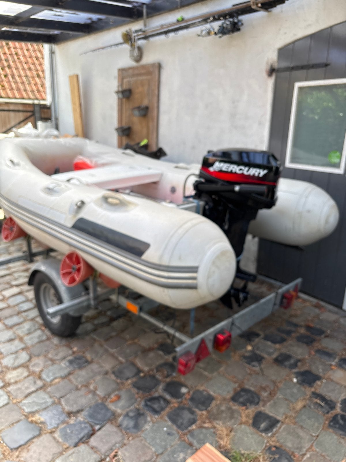 Rubberboot met trailer en Mercury buitenboordmotor, Watersport en Boten, Rubberboten, Overige merken, Ophalen of Verzenden, Overige materialen