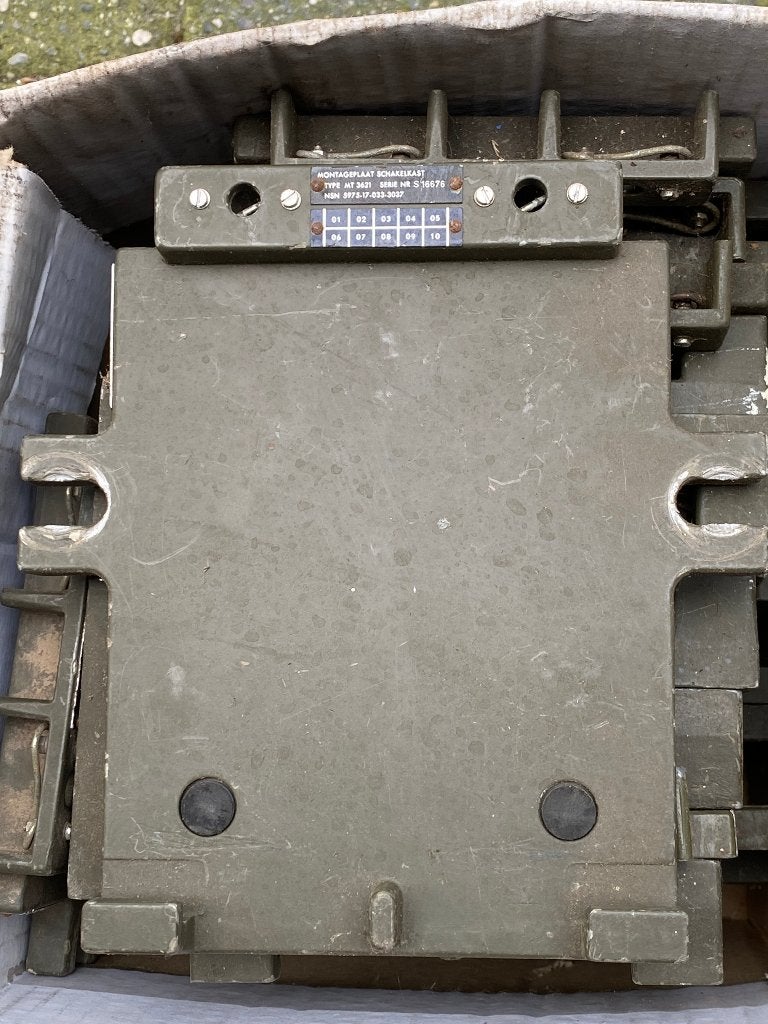 MT3621 Montageplaat voor C-3621 Schakelkast FM3600 Landmacht, Verzamelen, Ophalen of Verzenden, Landmacht, Nederland, Overige typen