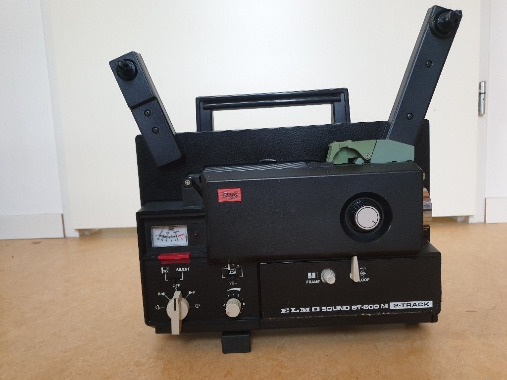 Elmo ST-600 2 Track sound 8 mm filmprojector, Ophalen, 1980 tot heden, Projector