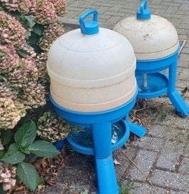 2 drinksilos Gaun pluimvee, Ophalen, Zo goed als nieuw, Drinken en Voederen