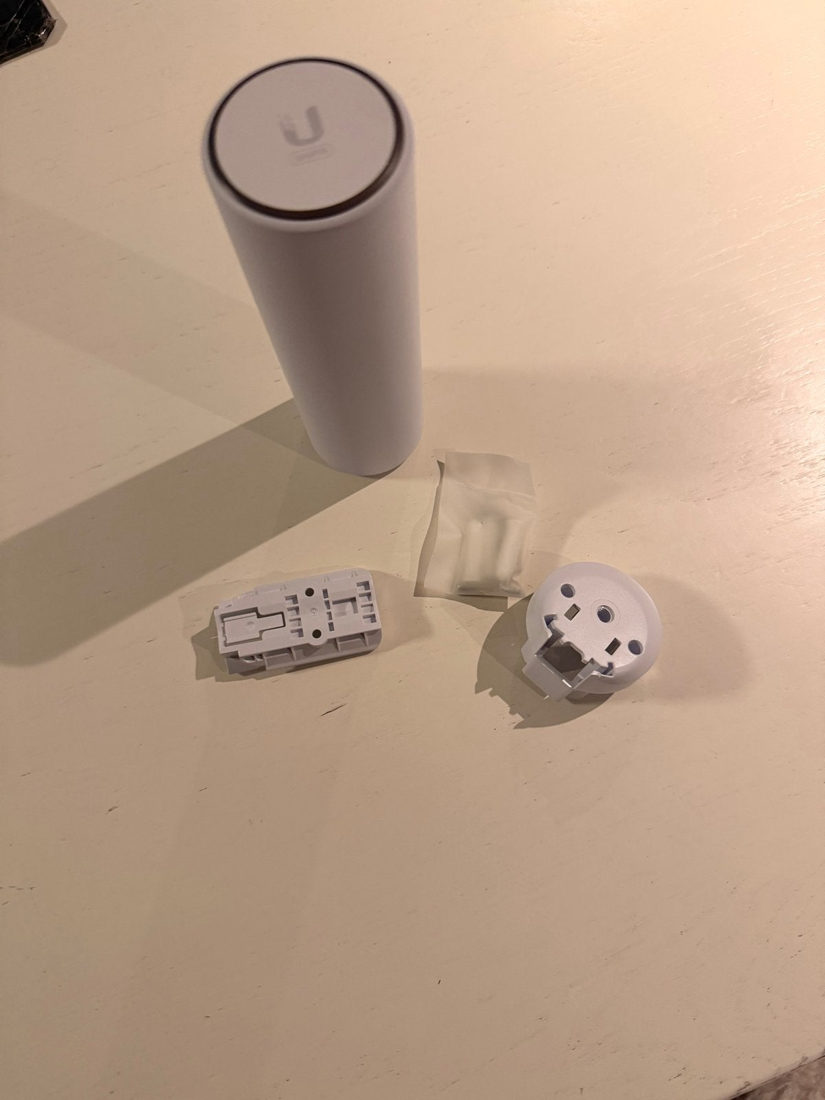 Ubiquiti UniFi U6 Mesh Access Point met accessoires, Ophalen of Verzenden, Zo goed als nieuw