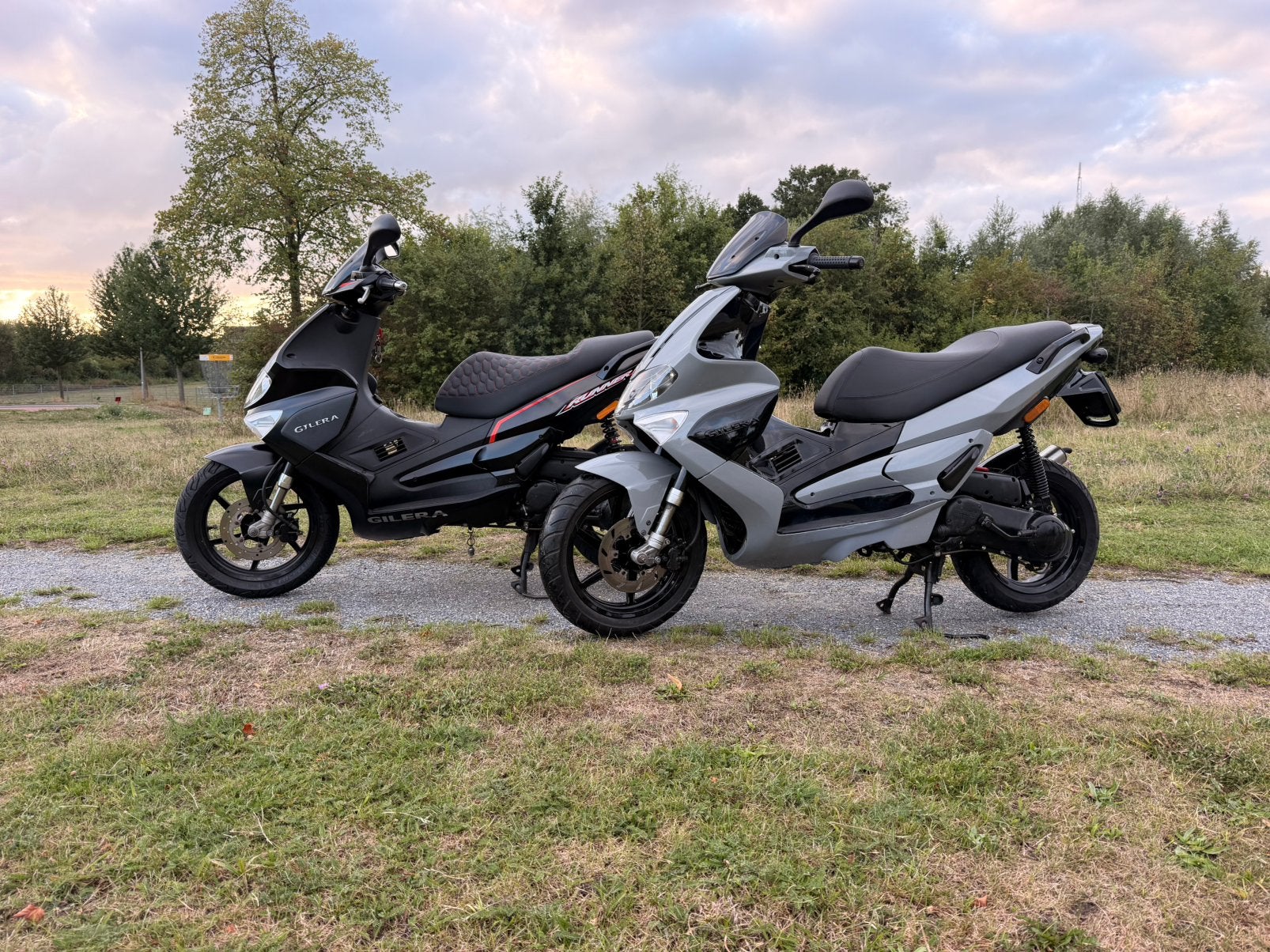 2x Gilera Runner RST 70cc –Perfecte staat✅, Fietsen en Brommers, Scooters | Piaggio, Ophalen, Tweetakt, Gebruikt, Overige modellen