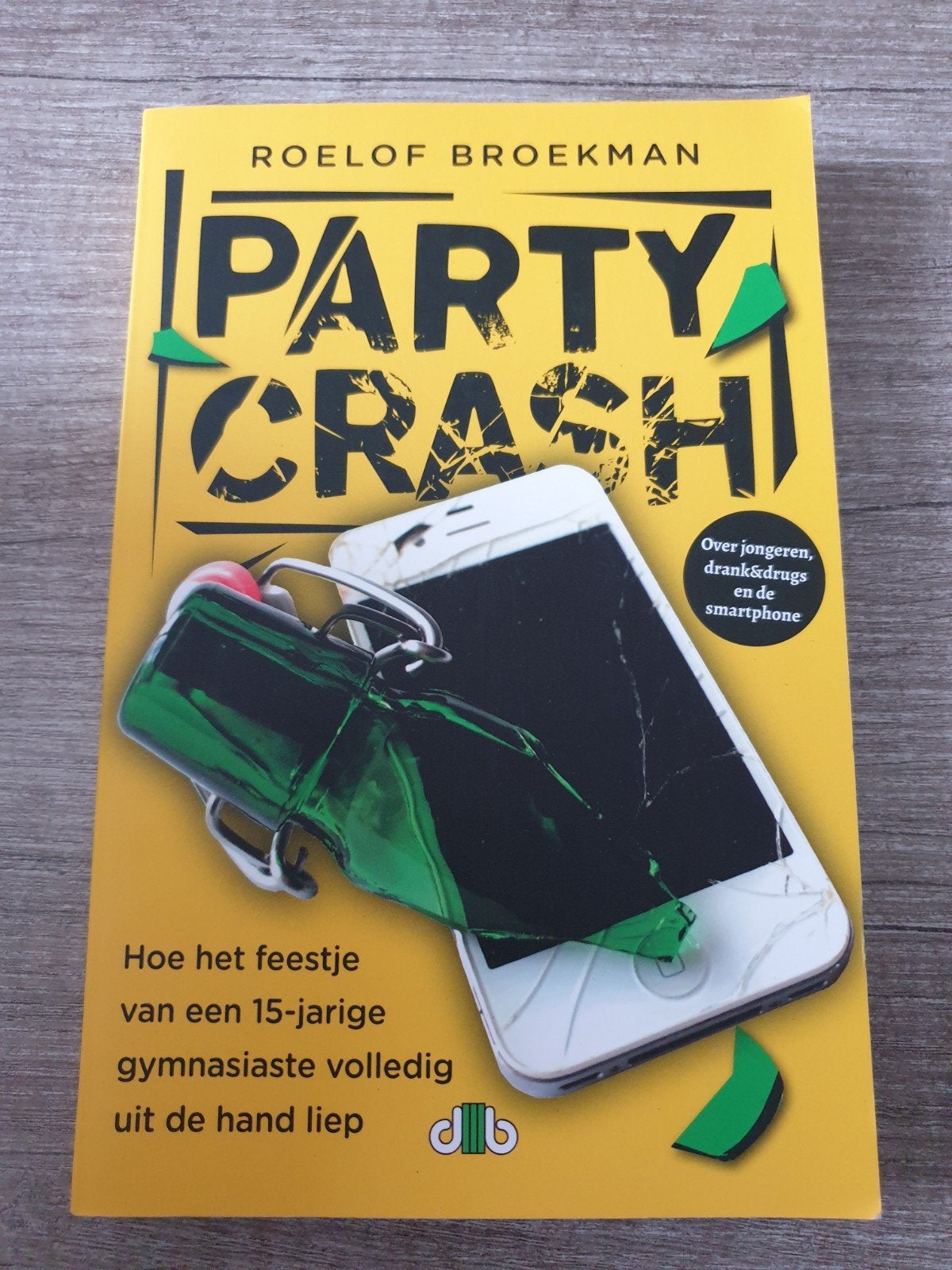 Party Crash - Roelof Broekman (Boek), Boeken, Ophalen of Verzenden, Gelezen, Roelof Broekman