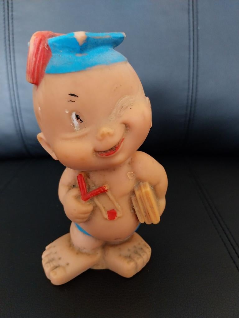 Vintage rubberen piepbeestje - afstudeer baby, Verzamelen, Poppetjes en Figuurtjes, Gebruikt, Ophalen of Verzenden